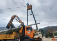 KOLONES Paiania Παιανία: Απομακρύνθηκαν επικίνδυνες κολώνες ηλεκτροδότησης