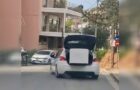 peripoliko psygeio Μετέφερε με περιπολικό το ψυγείο του σπιτιού του - video