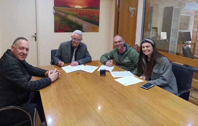 Απομακρύνονται εγκαταλελειμμένα οχήματα από δημόσιους χώρους σε Μαρκόπουλο και Πόρτο Ράφτη 2 oximata markopoulo oximata markopoulo Απομακρύνονται εγκαταλελειμμένα οχήματα από δημόσιους χώρους σε Μαρκόπουλο και Πόρτο Ράφτη