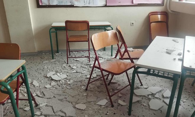 sovades Σοβάδες έπεσαν στα κεφάλια μαθητών σε δημοτικό σχολείο του Πόρτο Ράφτη