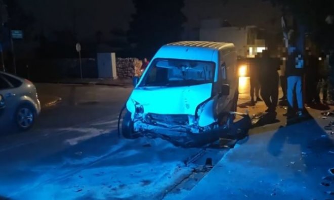 troxaio Paiania Σοβαρό τροχαίο ατύχημα στην Παιανία