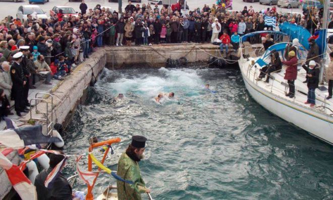 Theofania Porto Rafti Ο εορτασμός των Θεοφανείων στο Πόρτο Ράφτη