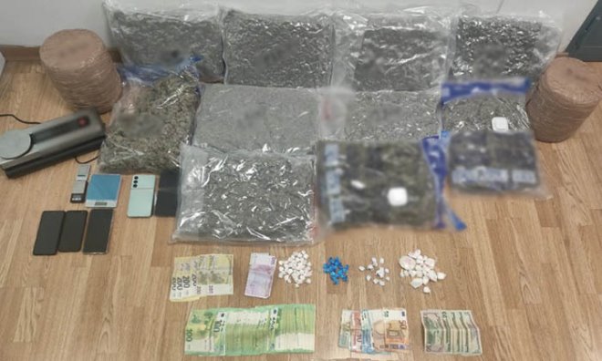 narkotika porto rafti Τους έπιασαν στη Λ Πόρτο Ράφτη φορτωμένους με ναρκωτικά