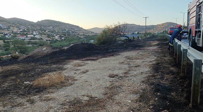 Κερατέα: Τέσσερις διαδοχικές εστίες φωτιάς στη Λεωφόρο Λαυρίου – Ισχυρές ενδείξεις εμπρησμού